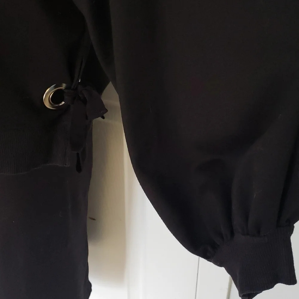 Kim & Cami Black Eyelet Detail Top - Picture 8 of 10